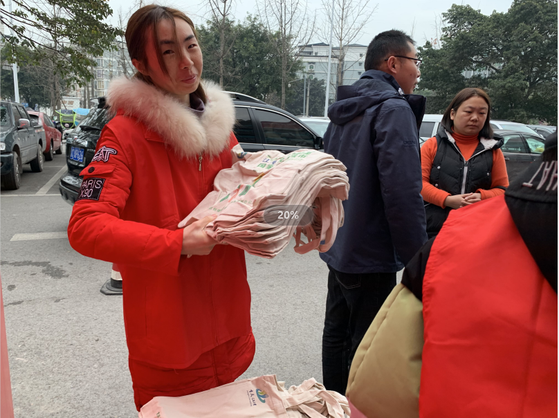 “有家有爱有温暖”春运服务活动-1