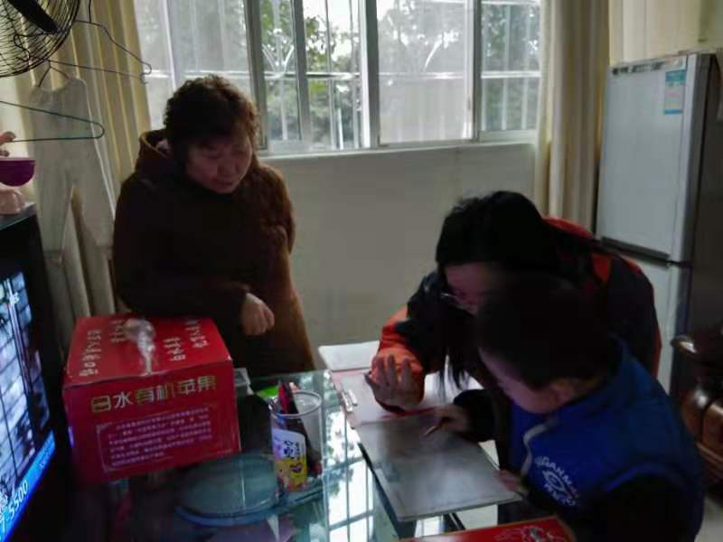 【江津孤残儿童项目社工室】温暖童行，你我相伴活动-2