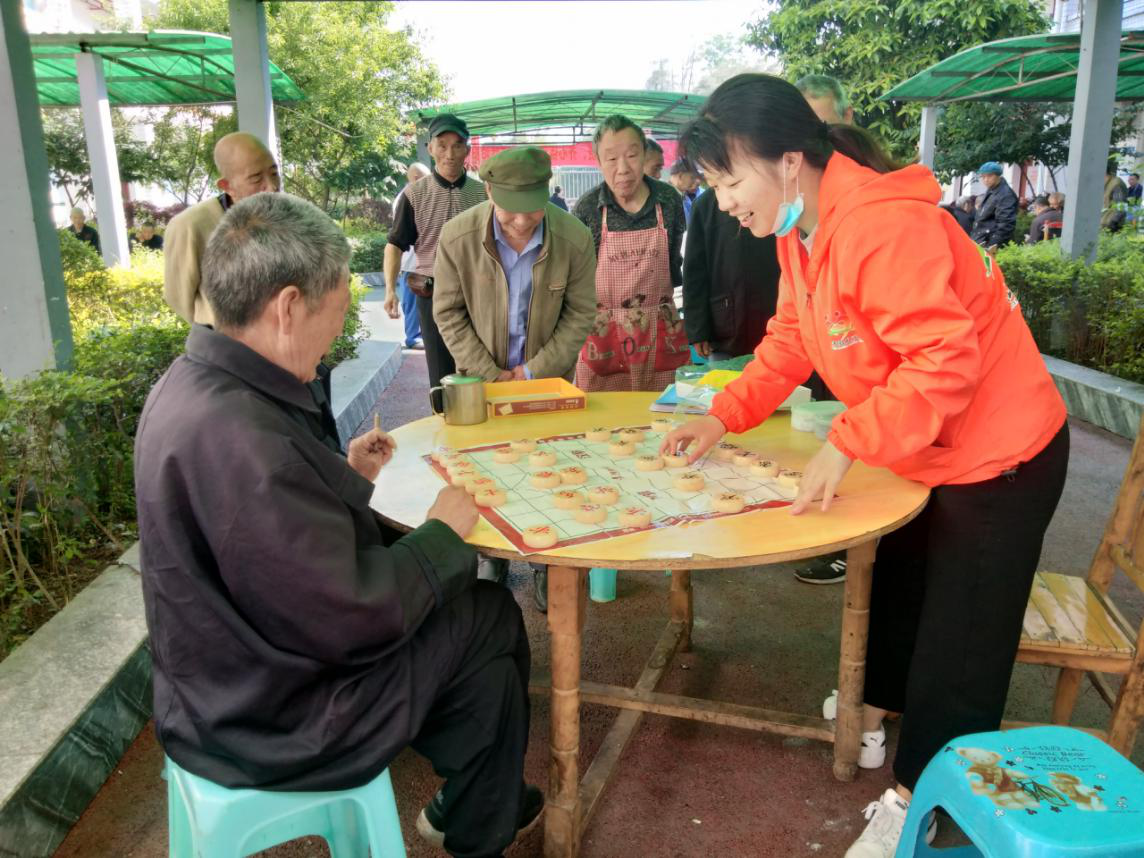 “阳光社工走进敬老院”活动-1