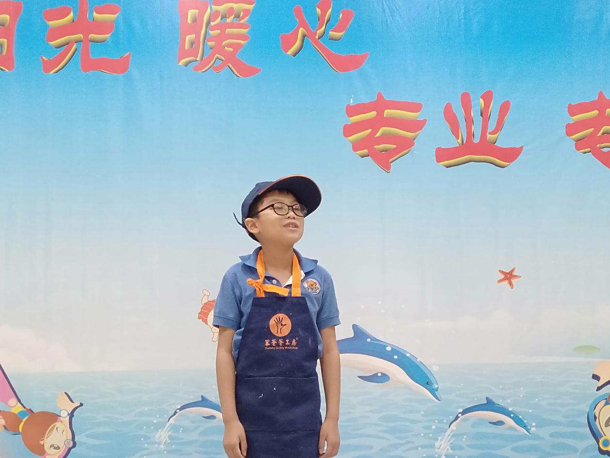 “点亮父爱，公筷行动”亲子手工课-3
