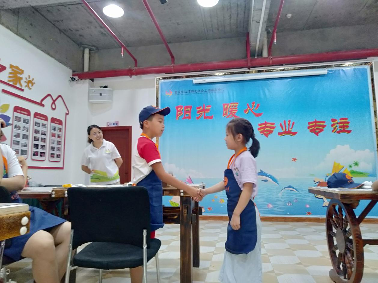 “点亮父爱，公筷行动”亲子手工课-4