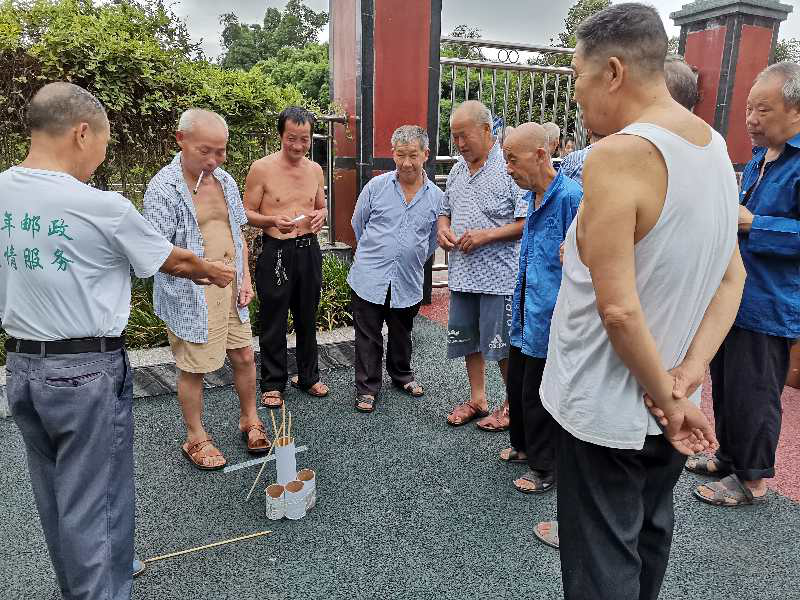 老年趣味运动会活动-3