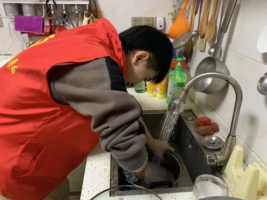 中秋关爱老人活动-3