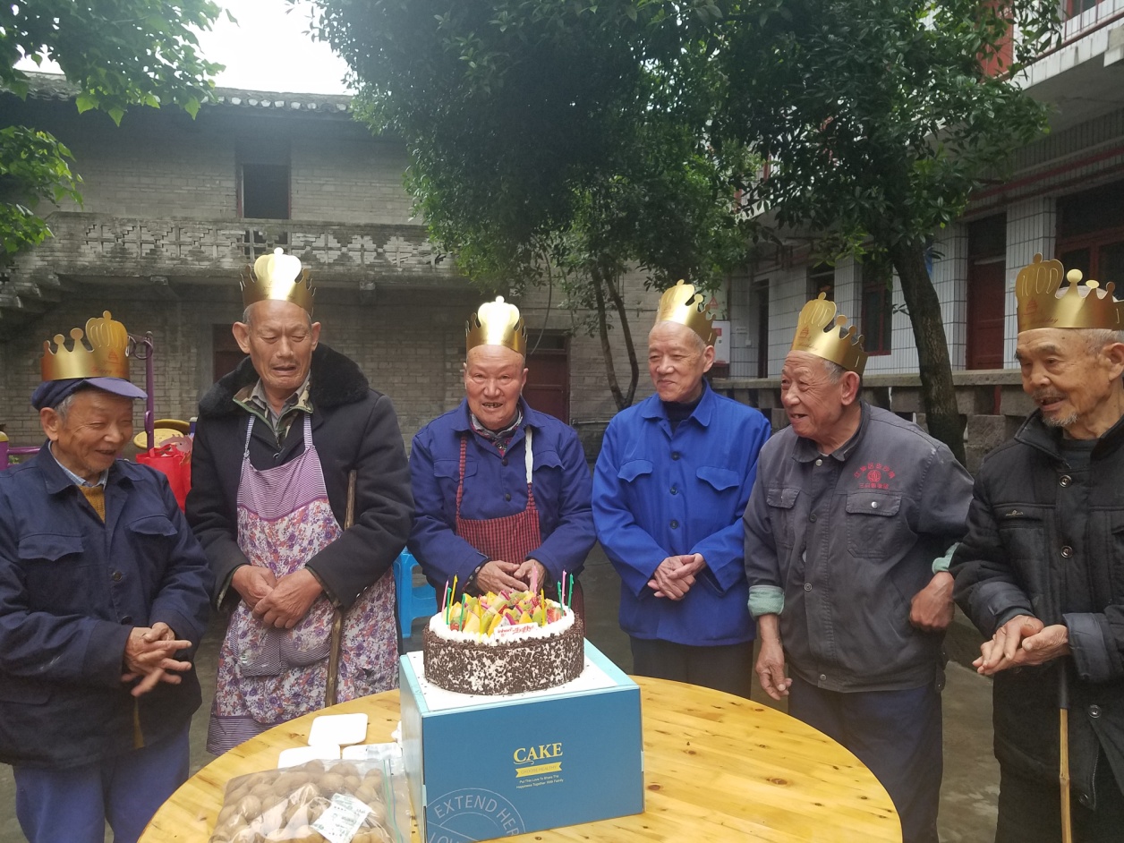 “劳动最光荣，敬老故事会” ——五保老人集体生日会-3